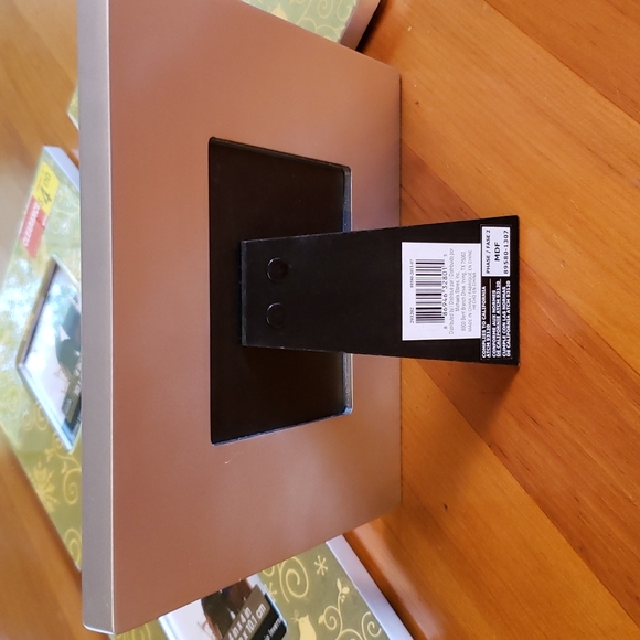 Gold Christmas Holiday Square Picture Frames - Picture 4 of 13